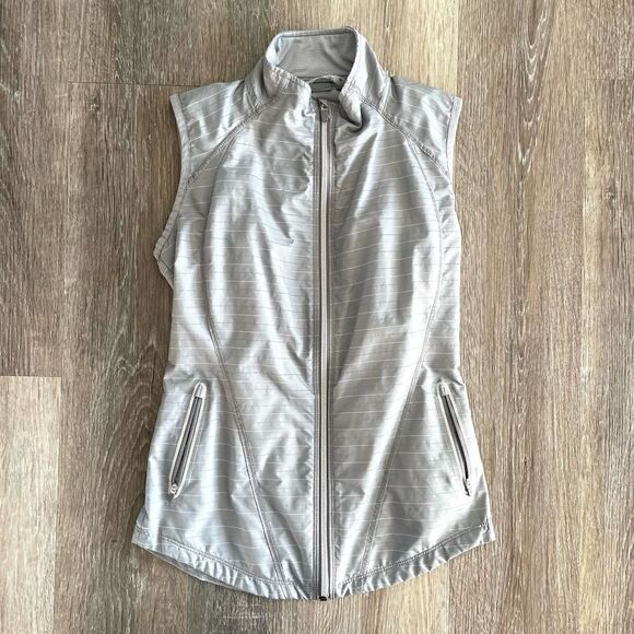 Athleta Stripe Jammin' Running Vest - Size: XXS - Picture 8 of 13